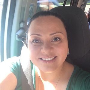 Meet your Posher, Yamileth